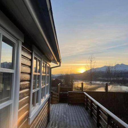 Cozy 2 Bedroom Cottage With Hot Tub Akureyri Exteriör bild