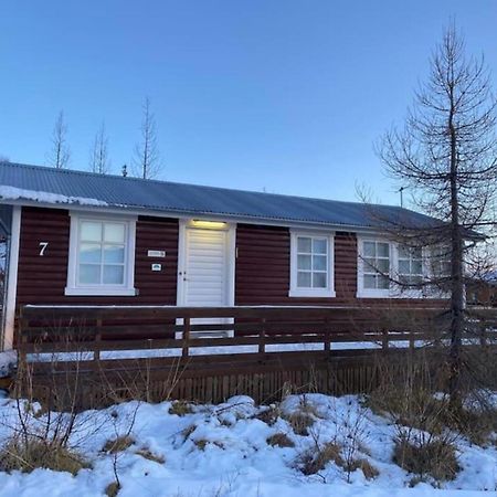 Cozy 2 Bedroom Cottage With Hot Tub Akureyri Exteriör bild