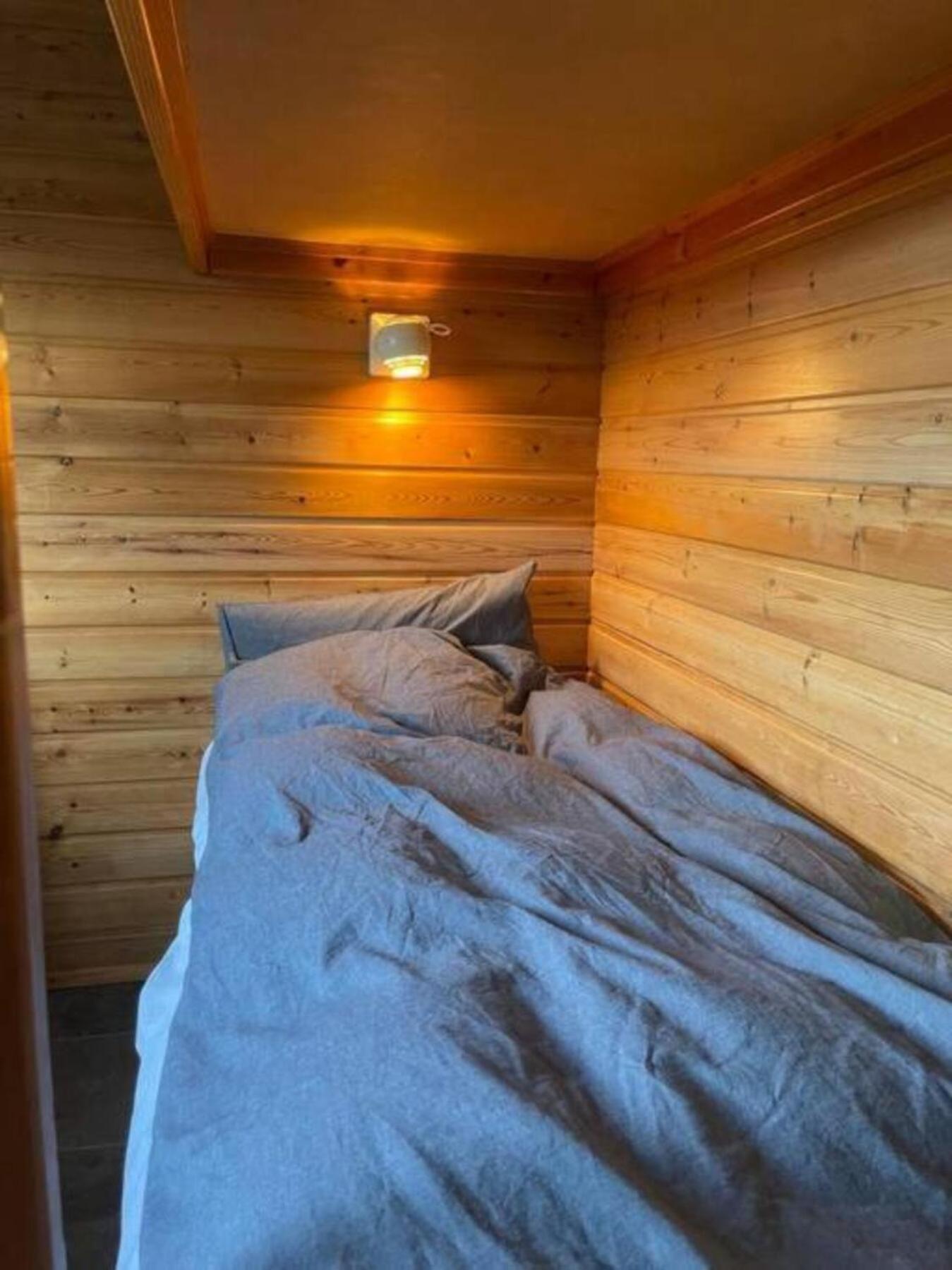 Cozy 2 Bedroom Cottage With Hot Tub Akureyri Exteriör bild